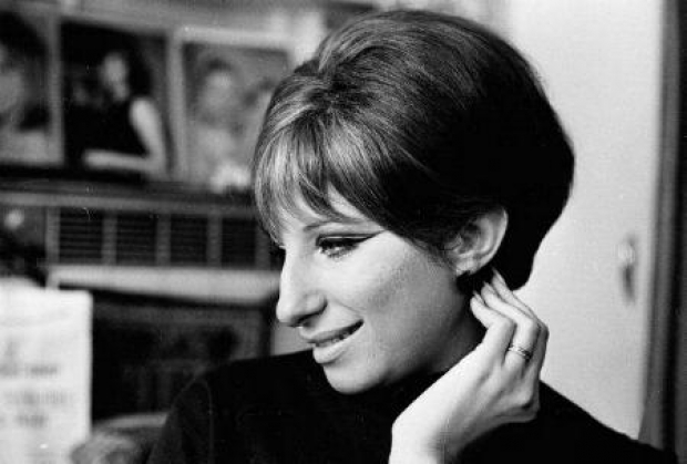 Barbara Streisand suffers from Apple effect