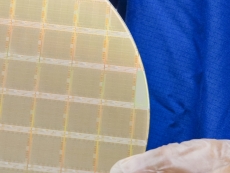 IBM rolls out seven nano chip