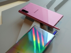 Samsung releases two versions of its flagship Galaxy Note 10
