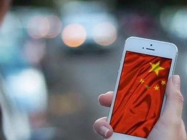 Smartphone shipments in China fell 13.4 percent