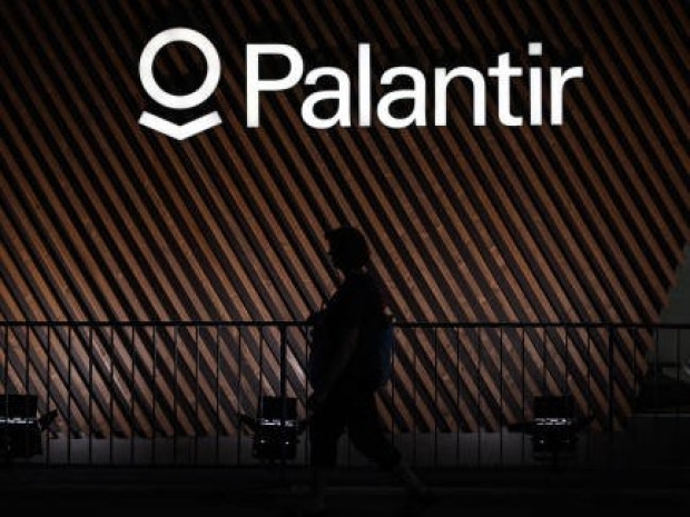 Palantir releases the legal hounds on ex-staff startup