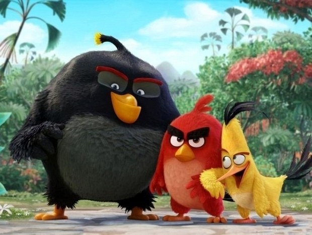 Humans still excel at Angry Birds