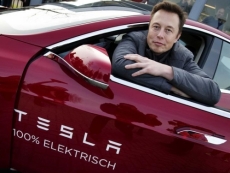 Tesla makes another profit