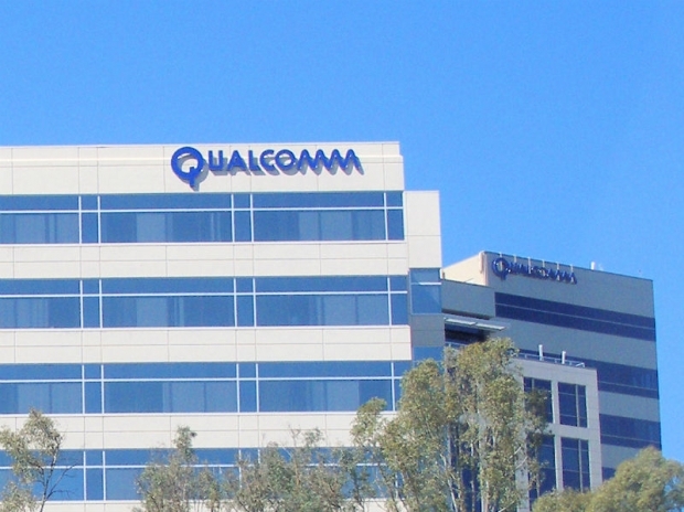 Apple wants Broadcom to get Qualcomm