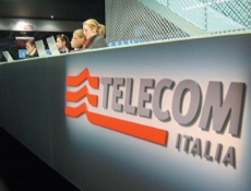 Telecom Italia shifts fixed line assets