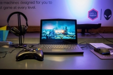 Alienware 13 OLED is great for gaming