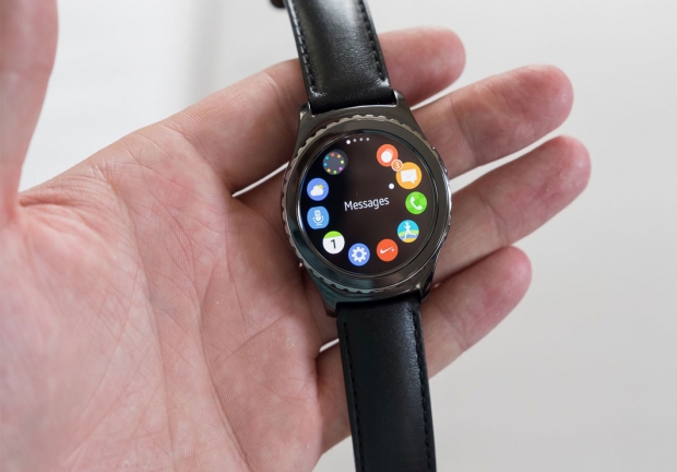 Samsung lets Android rivals use its watch