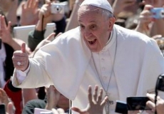 Pope saves NY from iPhone cult