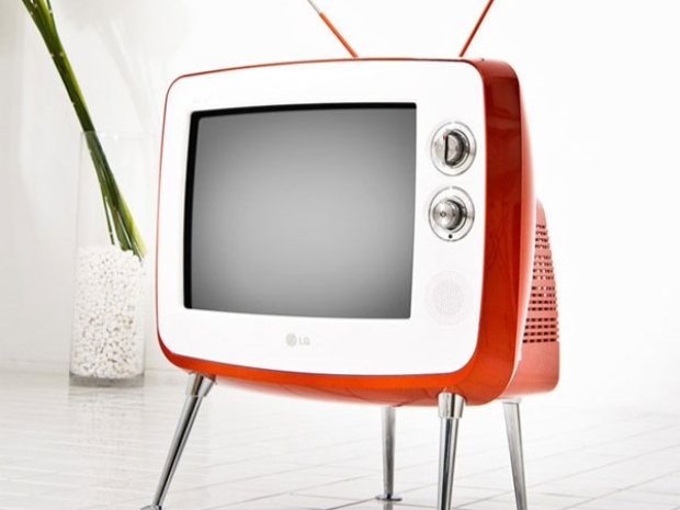 Apple wants people to buy its old Apple TVs