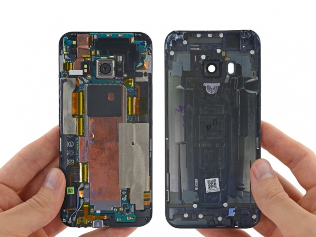 iFixit forces HTC One M9 open