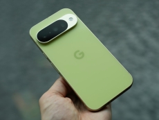 Google Pixel 10 teardown shows rare common sense