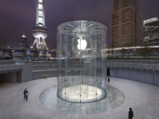 Apple reopens stores in China