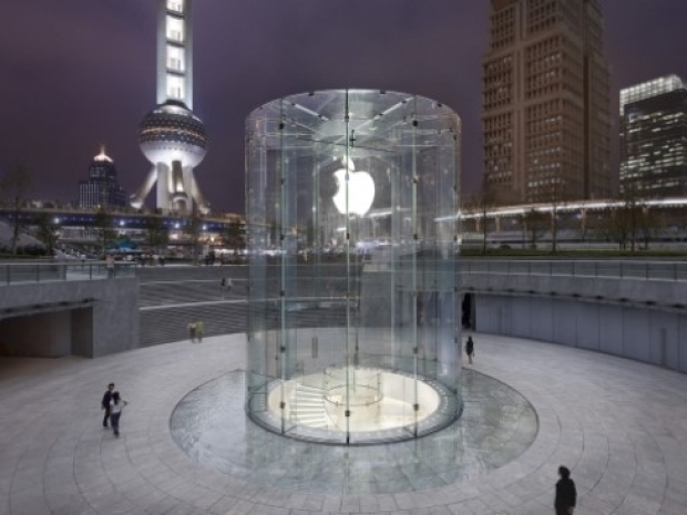 Apple reopens stores in China