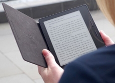 Amazon delivers a waterproof Kindle