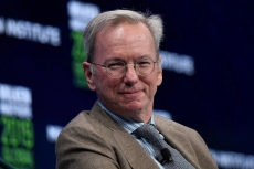 Eric Schmidt not in hot water about AI investment