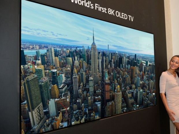 LG shows the world&#039;s first 8K OLED TV at IFA 2018