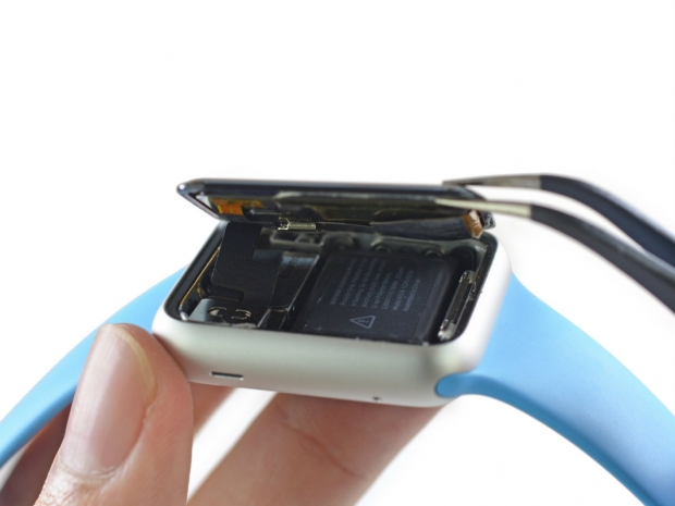 Apple Watch gutted open by iFixit