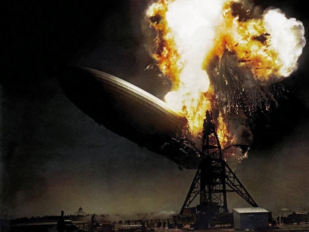 Hindenburg crashes into Opera