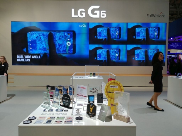 LG gets gongs for its G6