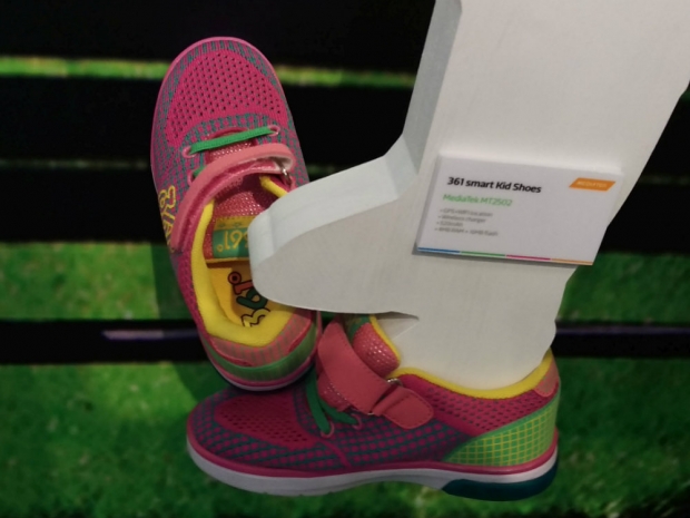 Smart shoes: MediaTek Labs help track your kids