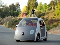 Google decides steering wheels do matter
