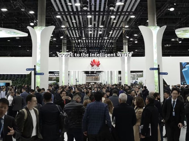 Allegations of Huawei spying at Mobile World Congress